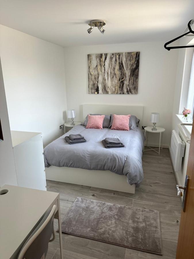 2 Bed Modern Apartment Swansea Dış mekan fotoğraf