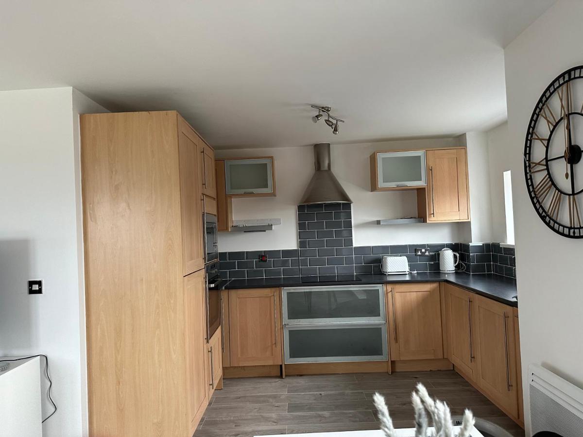 2 Bed Modern Apartment Swansea Dış mekan fotoğraf