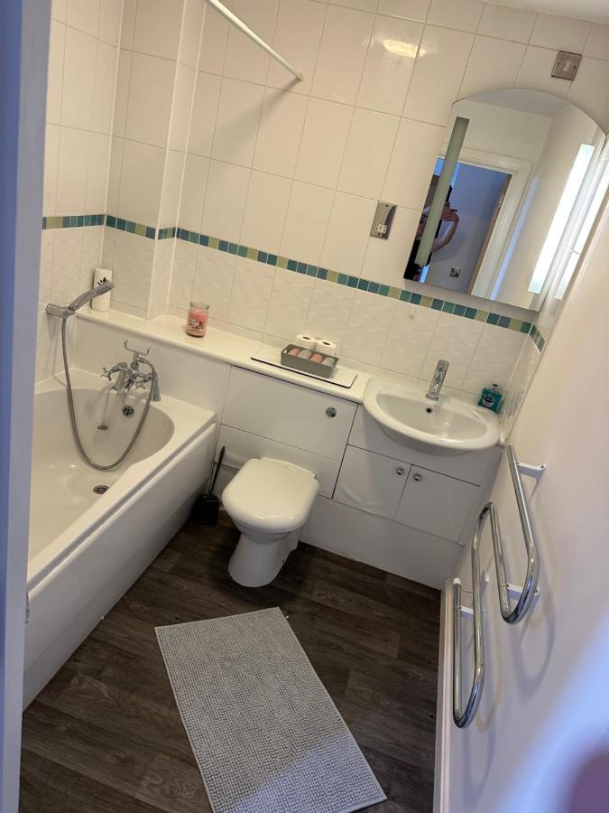 2 Bed Modern Apartment Swansea Dış mekan fotoğraf